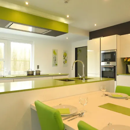 Lavish Villa In Malmedy With Heated Pool, Jacuzzi & Infrared Sauna 里格纽威勒